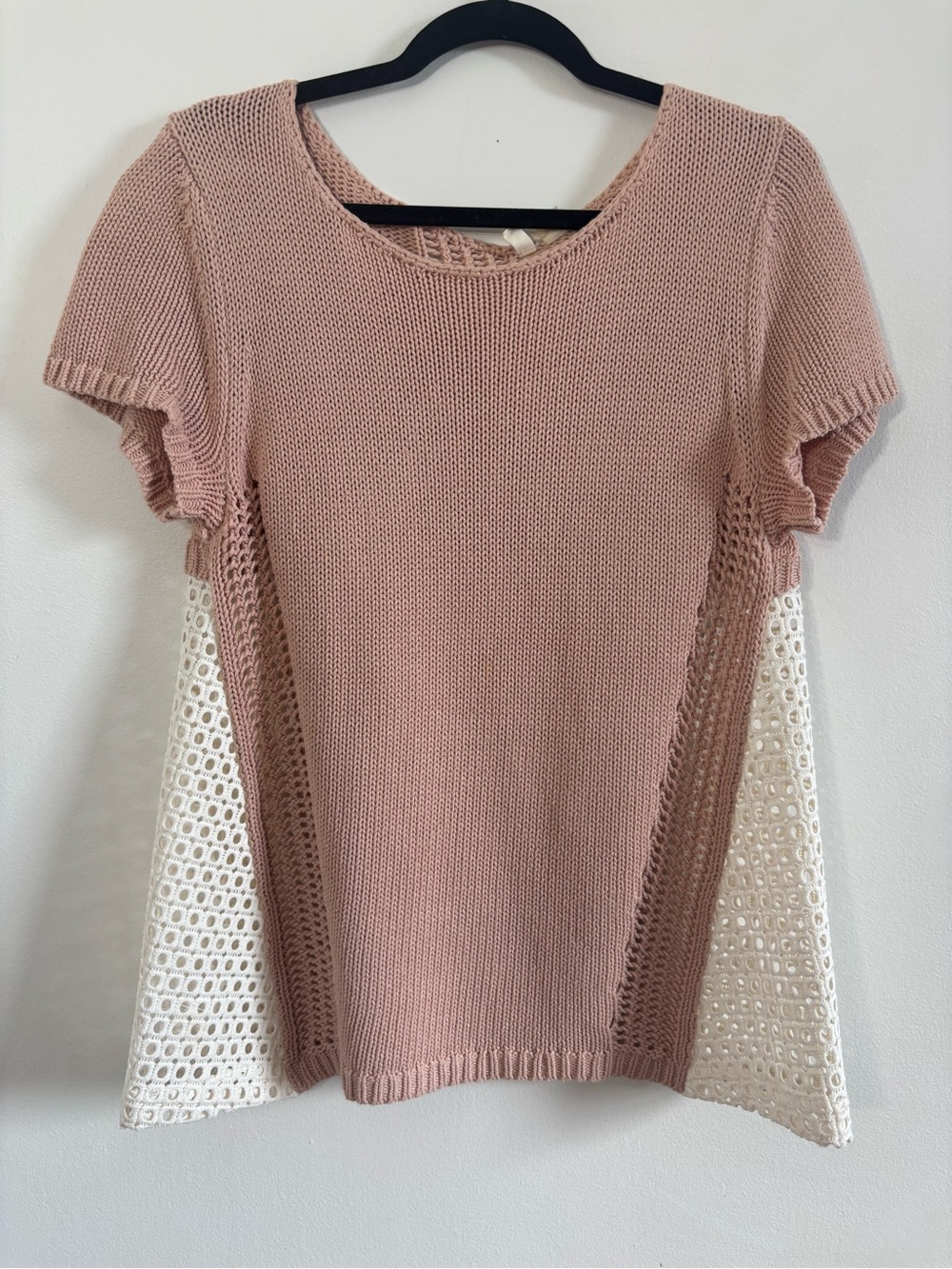 Anthropologie MOTH Knit & Eyelet Lace Short Sleeve Top in blush pink